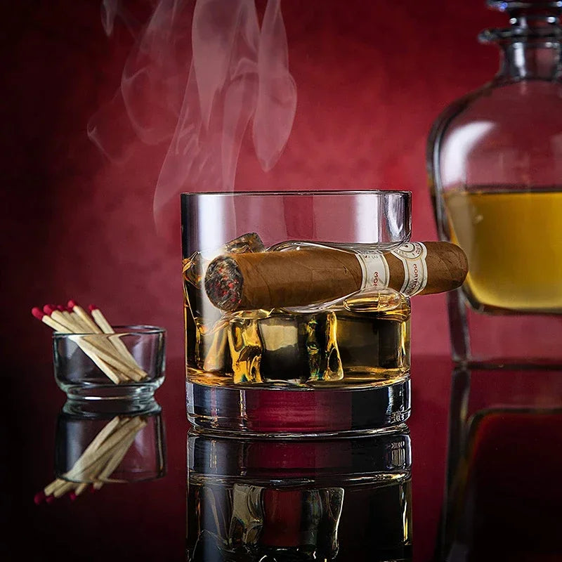 Copos Exclusivos para Whisky com Descanso para Charuto - Luxo e Praticidade